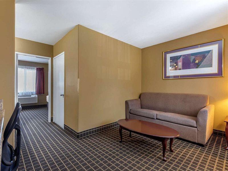 Quality Inn & Suites Westminster Seal Beach Eksteriør bilde