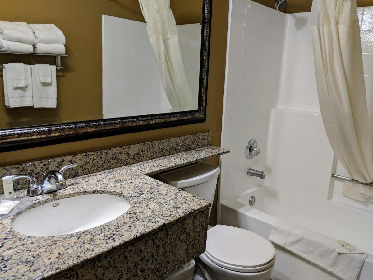 Quality Inn & Suites Westminster Seal Beach Eksteriør bilde
