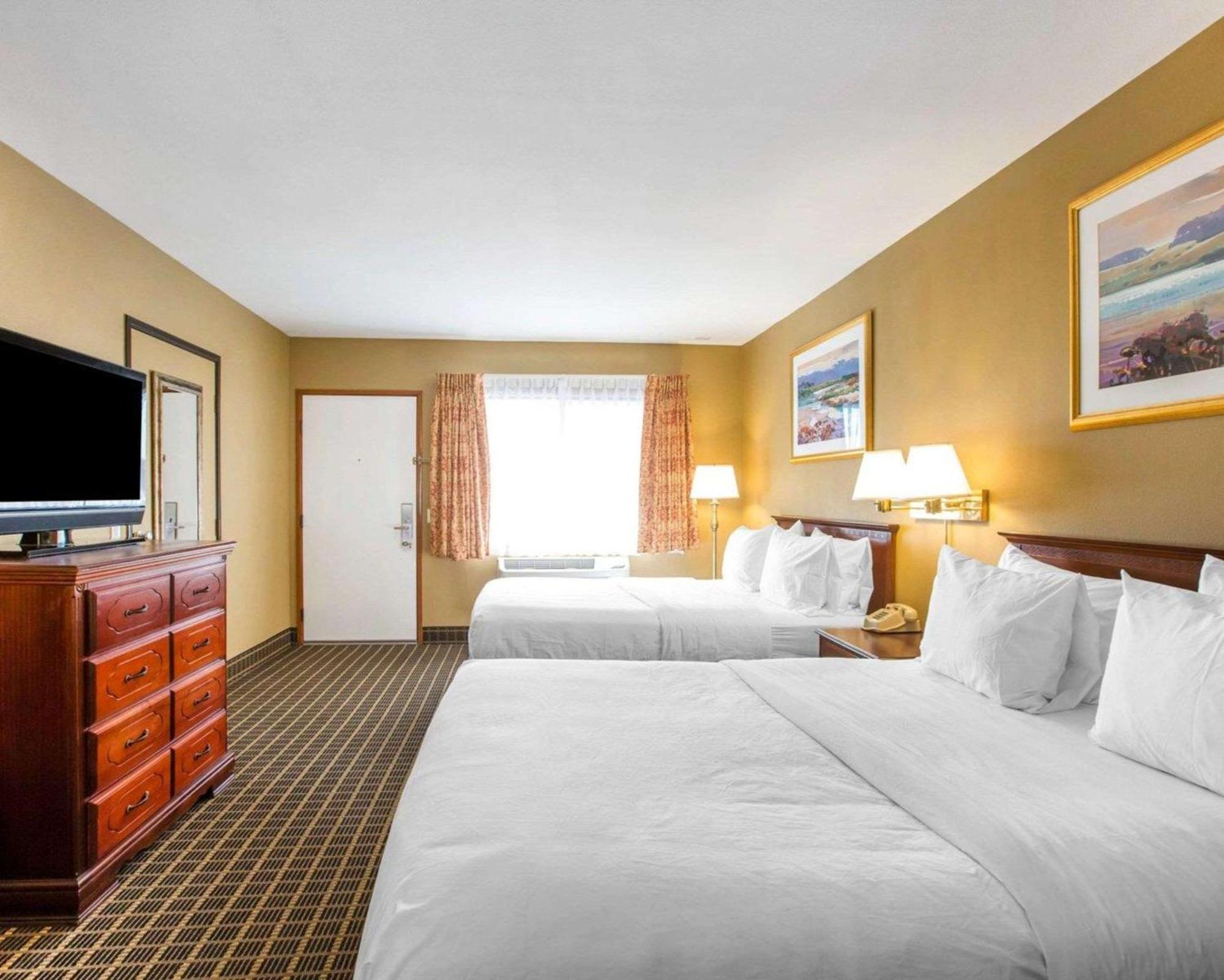 Quality Inn & Suites Westminster Seal Beach Eksteriør bilde