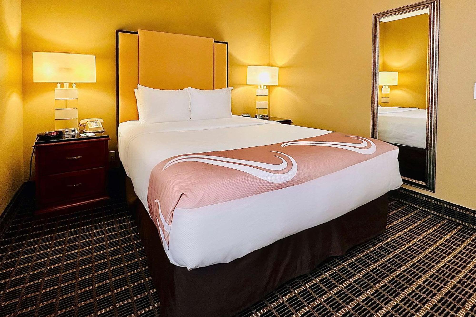 Quality Inn & Suites Westminster Seal Beach Eksteriør bilde