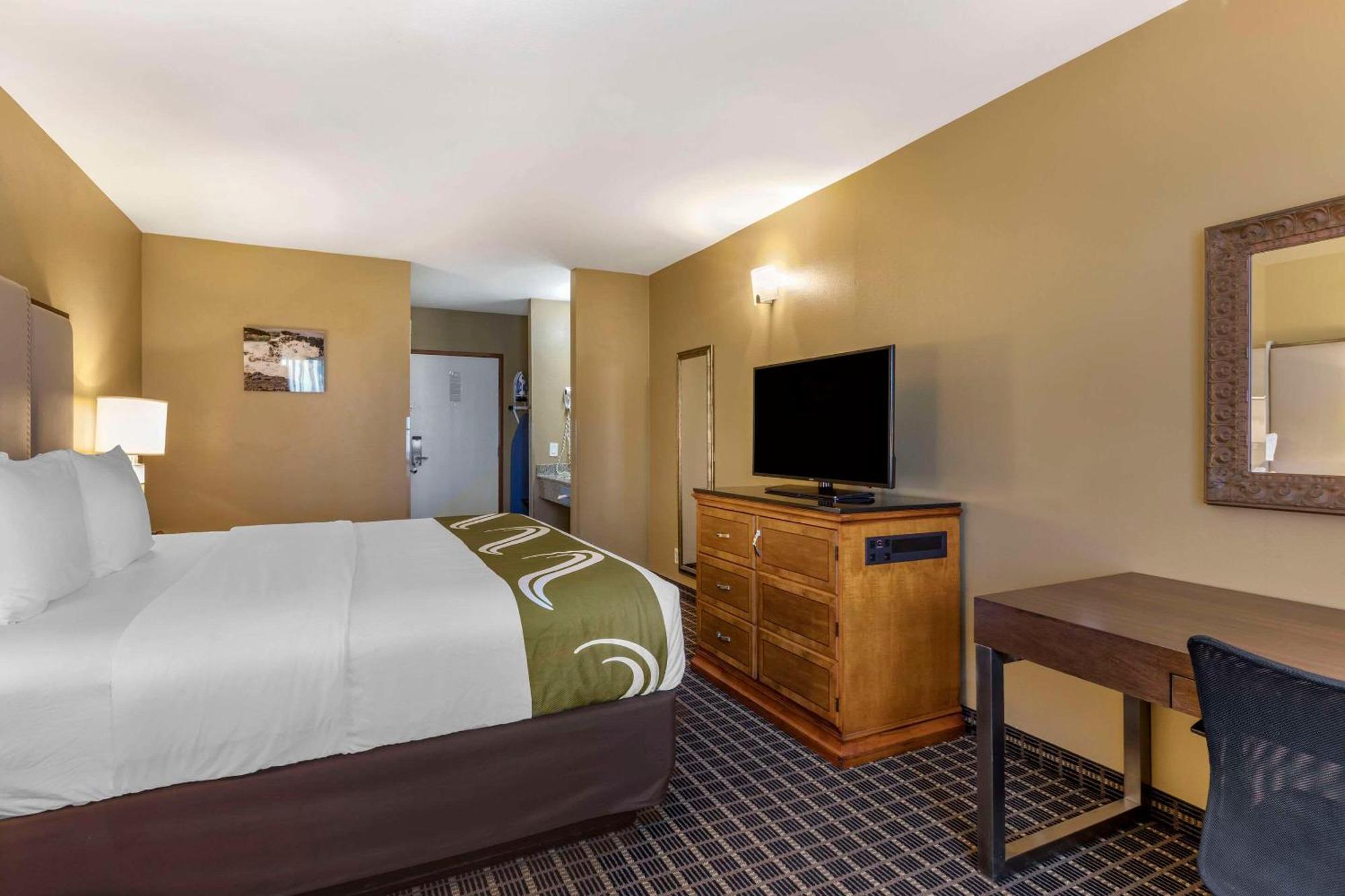 Quality Inn & Suites Westminster Seal Beach Eksteriør bilde