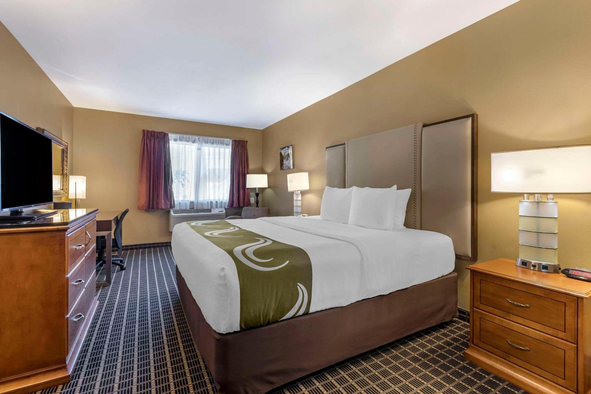 Quality Inn & Suites Westminster Seal Beach Eksteriør bilde