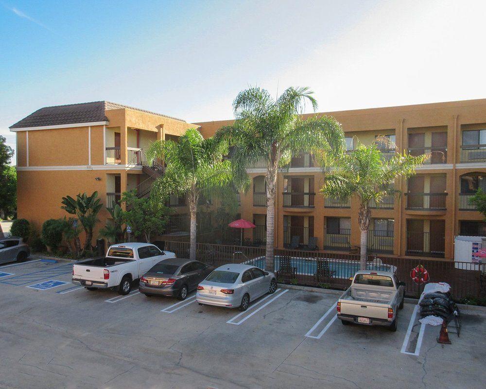 Quality Inn & Suites Westminster Seal Beach Eksteriør bilde